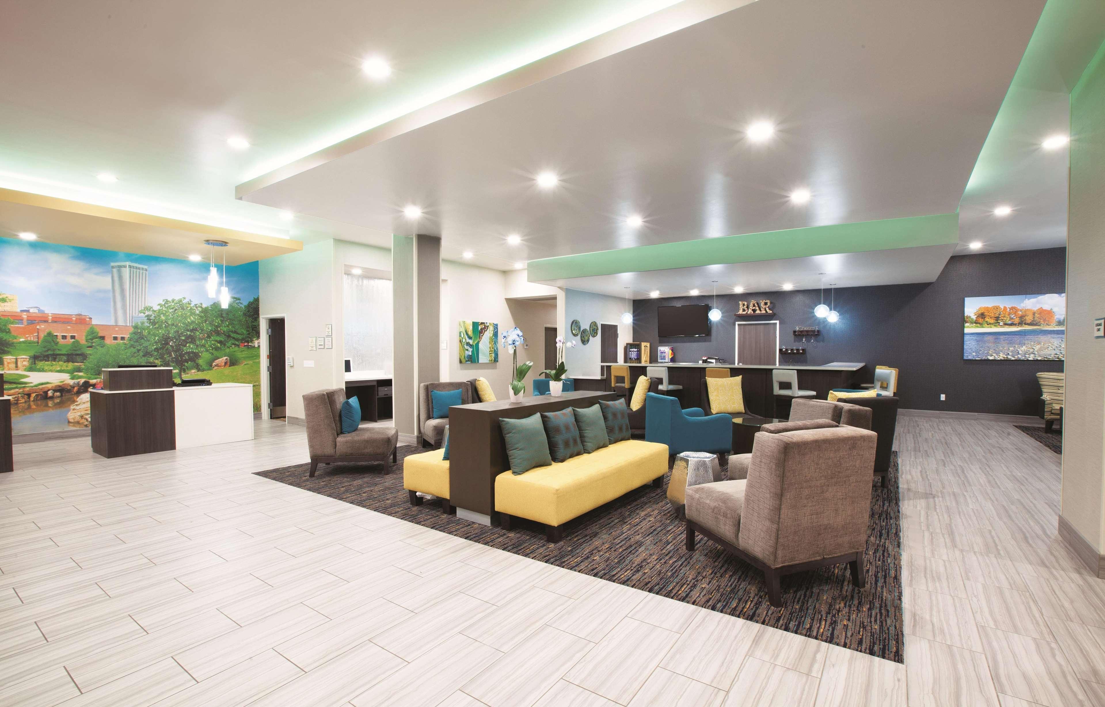 La Quinta By Wyndham Tulsa Broken Arrow Hotel Exterior foto